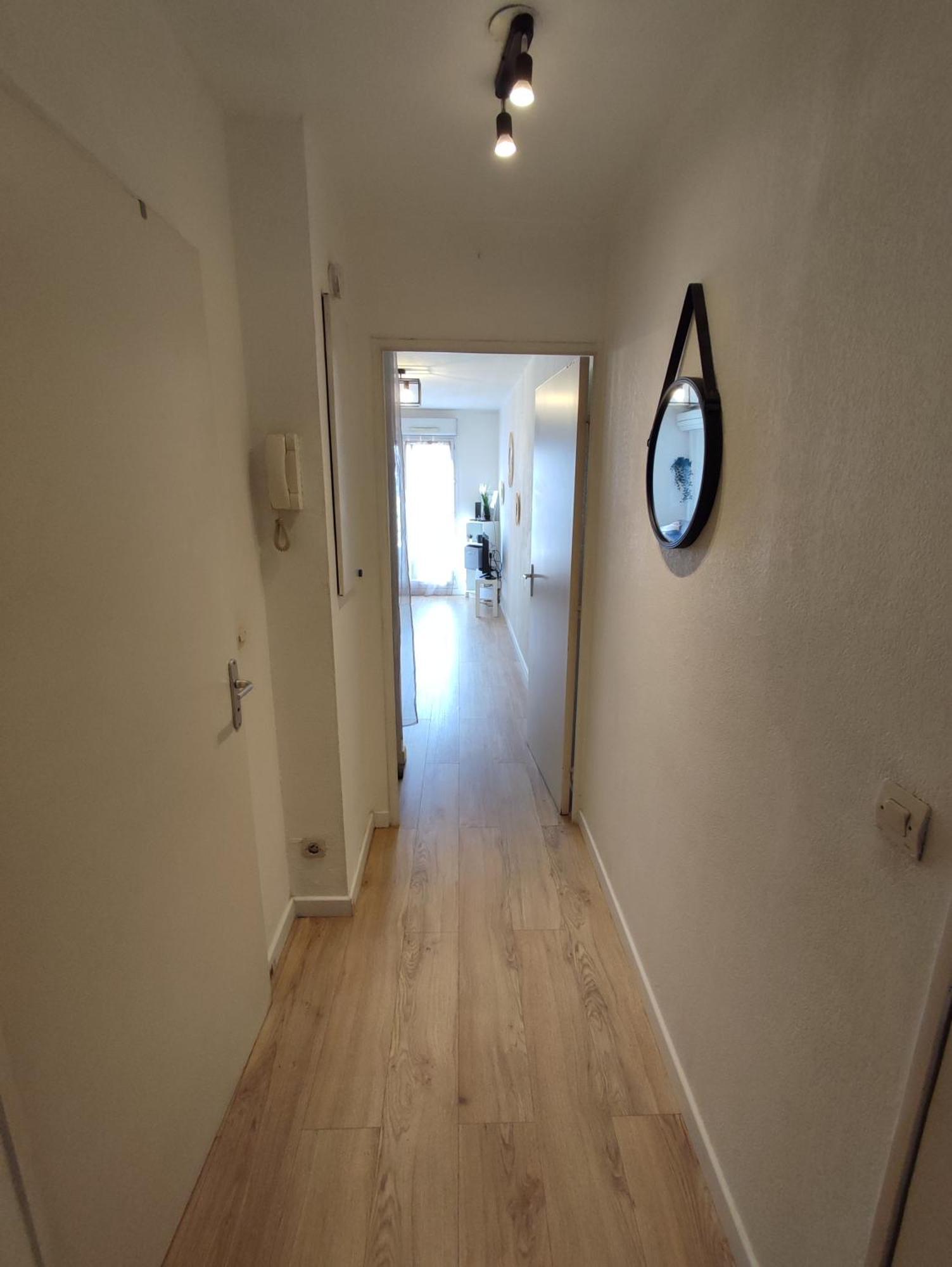 Appartement Climatise Avec Parking A 6Min A Pied De La Gare St Charles Марсилия Екстериор снимка