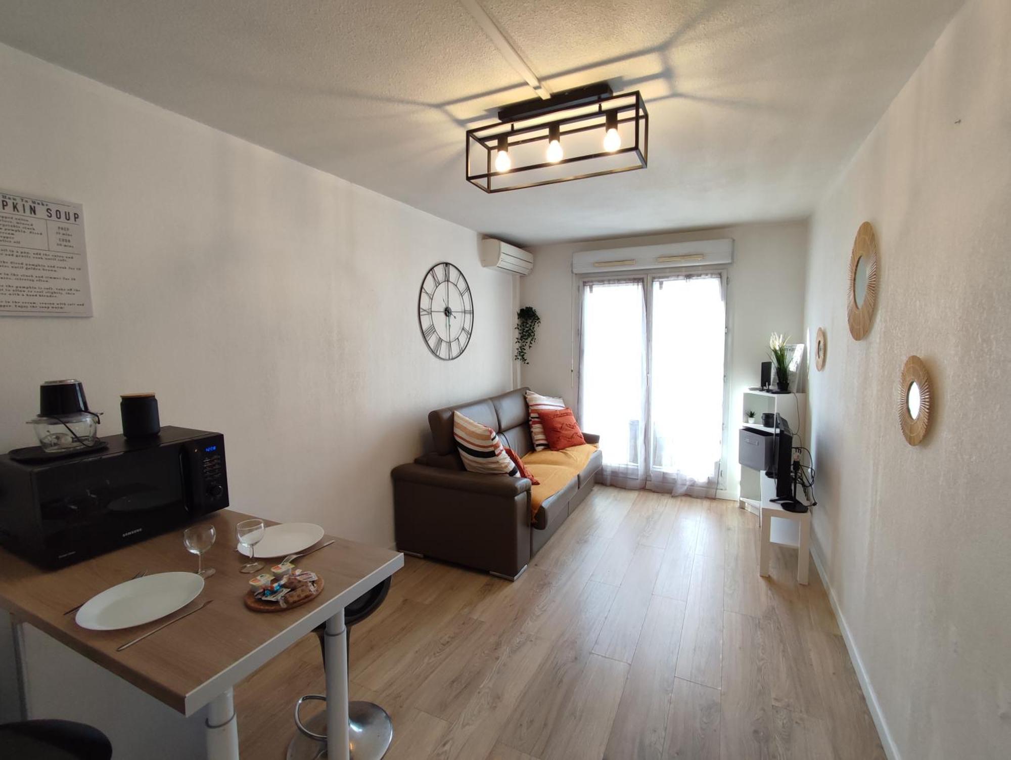 Appartement Climatise Avec Parking A 6Min A Pied De La Gare St Charles Марсилия Екстериор снимка