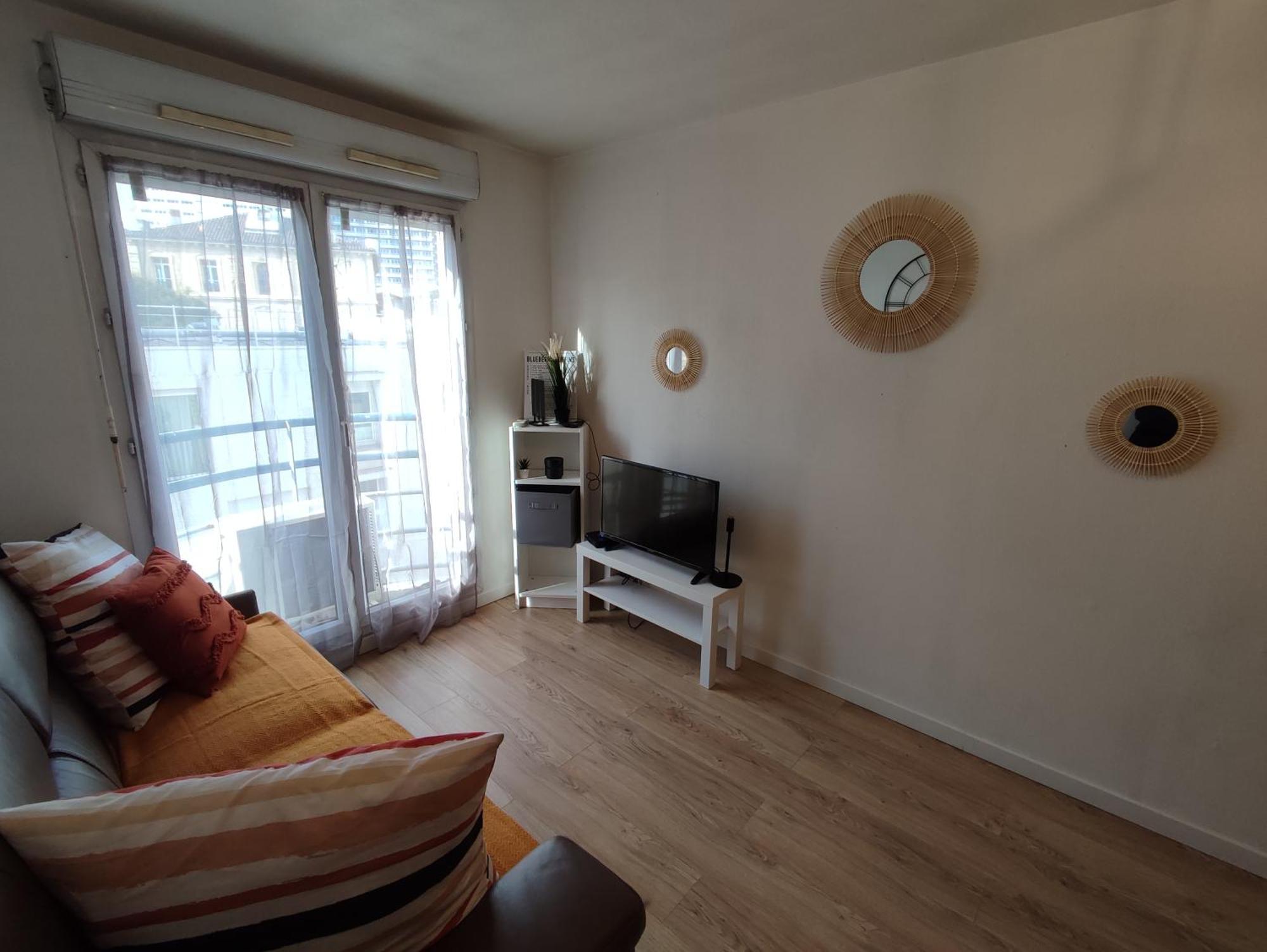 Appartement Climatise Avec Parking A 6Min A Pied De La Gare St Charles Марсилия Екстериор снимка